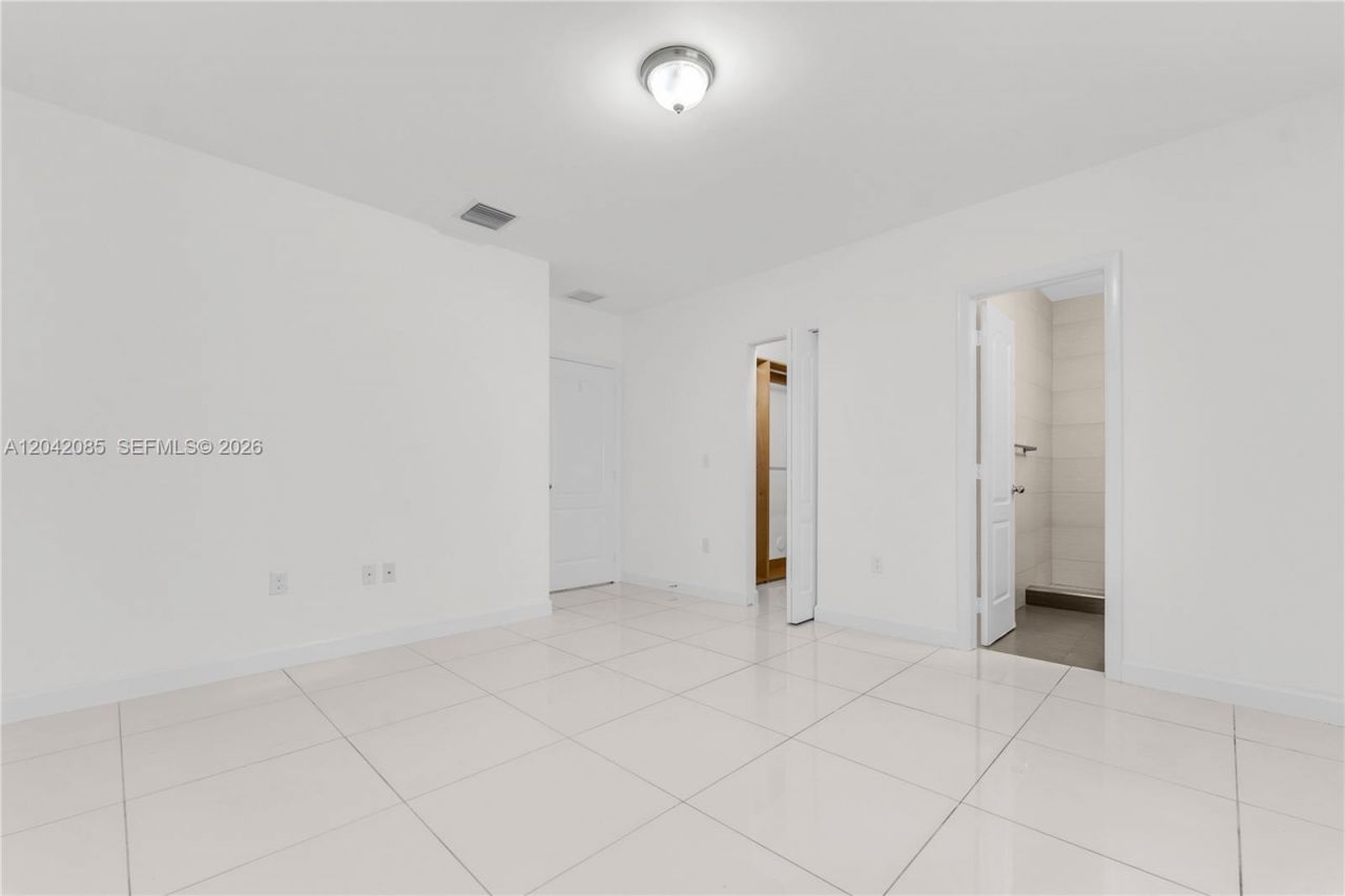 1029 SW 11th Ave, Miami, FL 33130 Photo