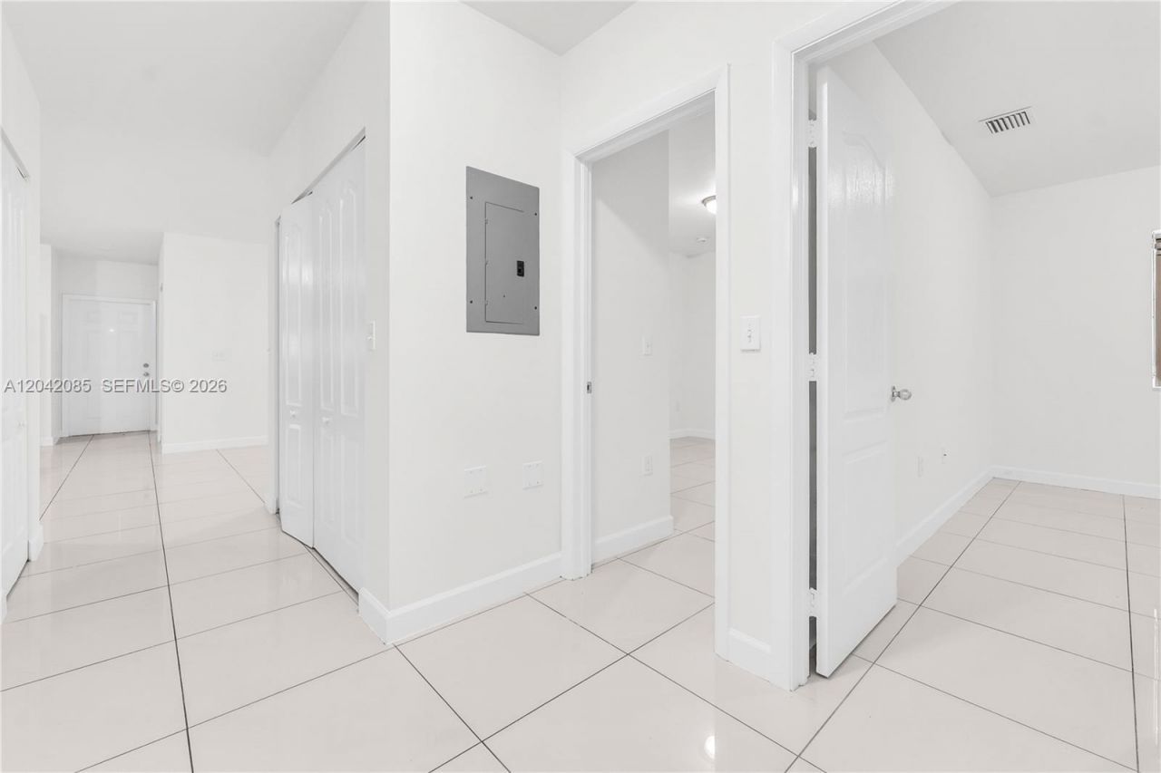 1029 SW 11th Ave, Miami, FL 33130 Photo