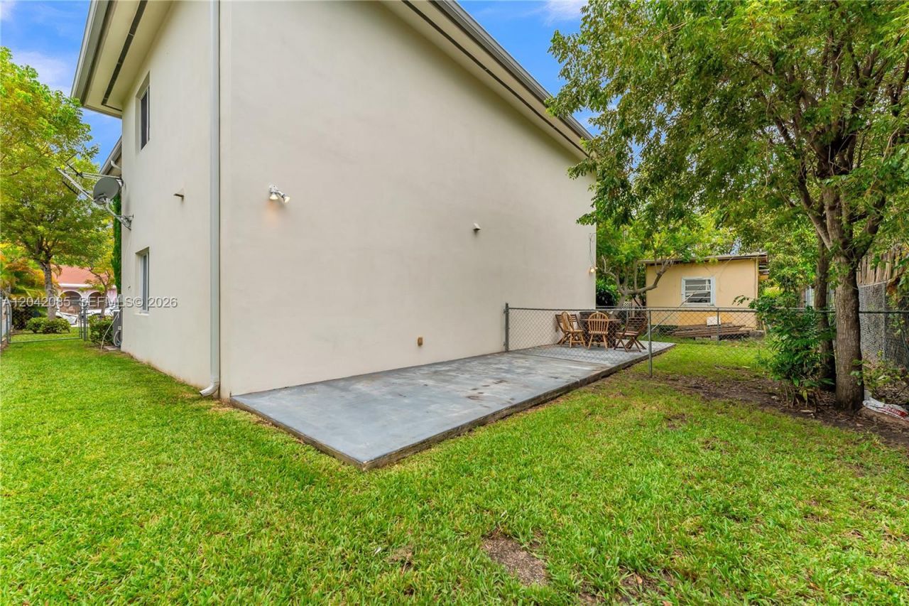 1029 SW 11th Ave, Miami, FL 33130 Photo