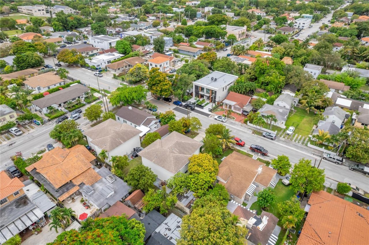 1029 SW 11th Ave, Miami, FL 33130 Photo