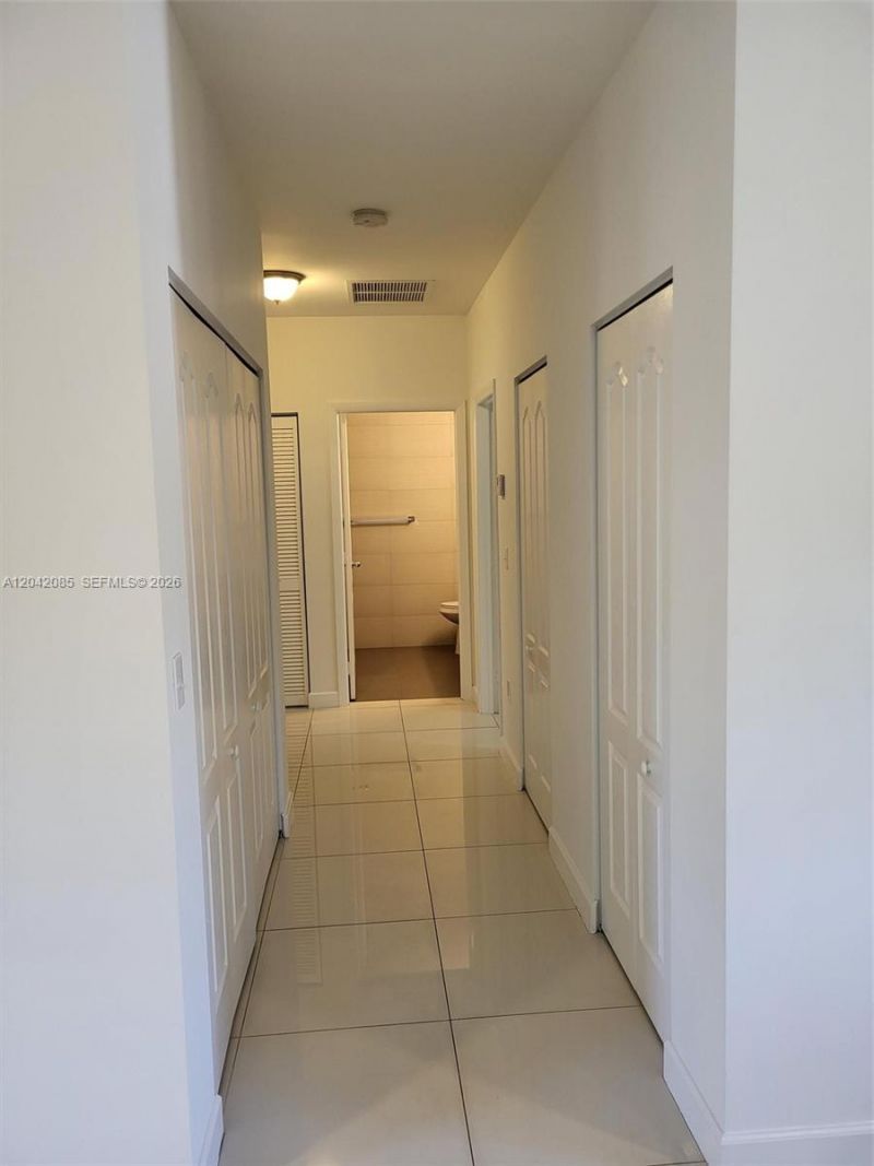 1029 SW 11th Ave , Miami, FL 33130 Photo