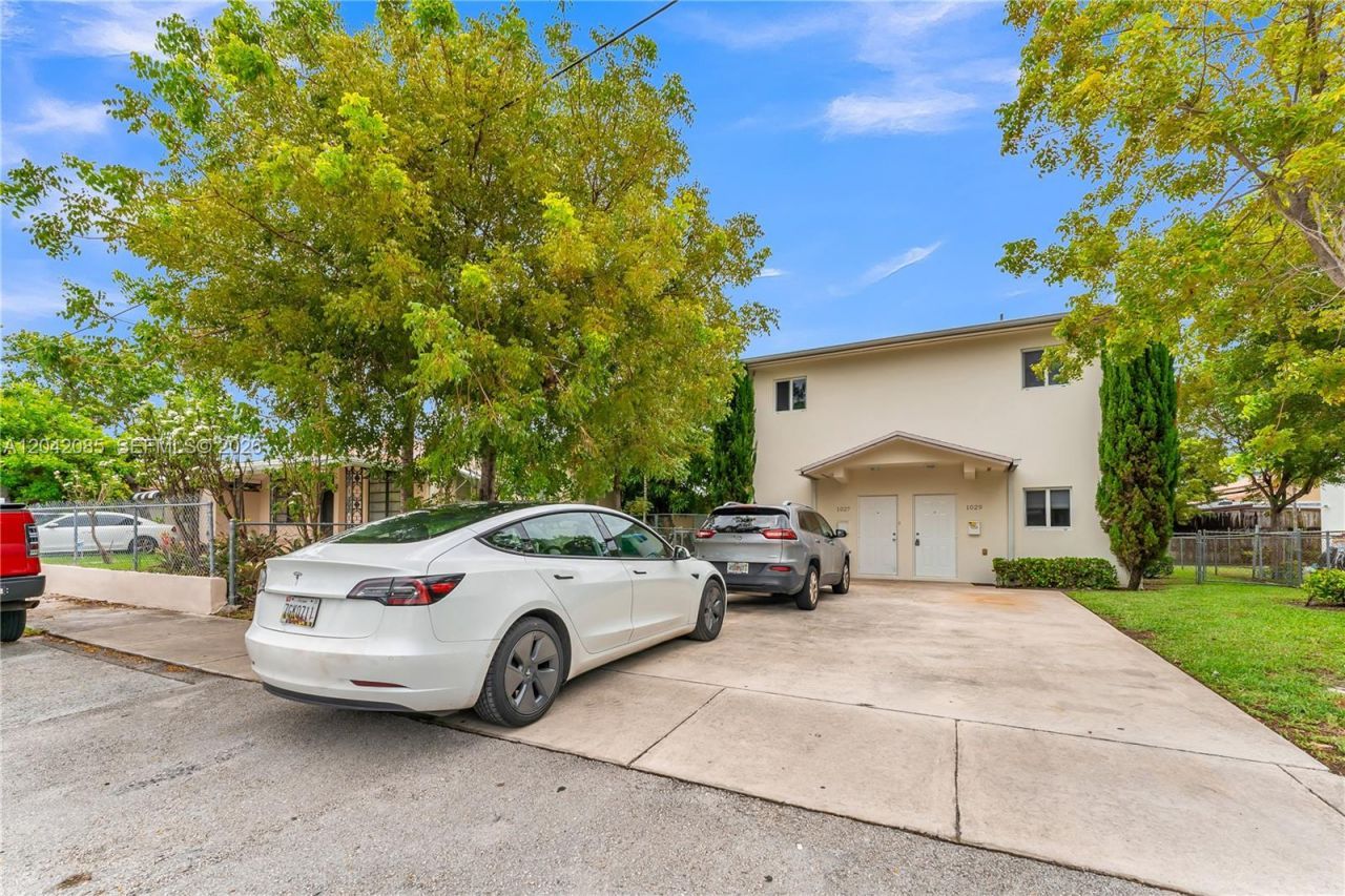 1029 SW 11th Ave, Miami, FL 33130 Photo