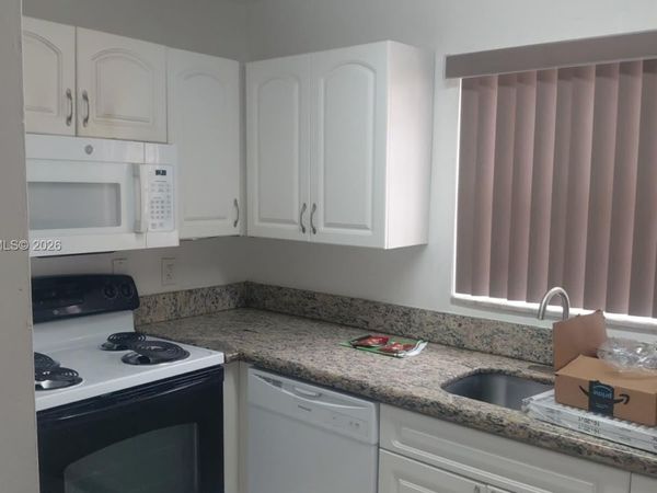 4240 NW 21st St , Unit 136, Lauderhill, FL 33313
