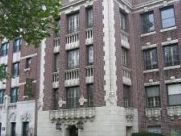 633 W Deming Place , Unit 203, Chicago, IL 60614