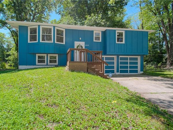 20125 E 13th Street, Independence, MO 64057