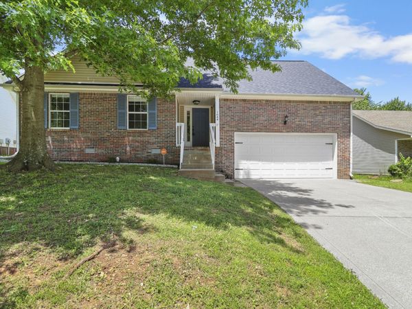 1644 Cedar Springs Cir, Clarksville, TN 37042