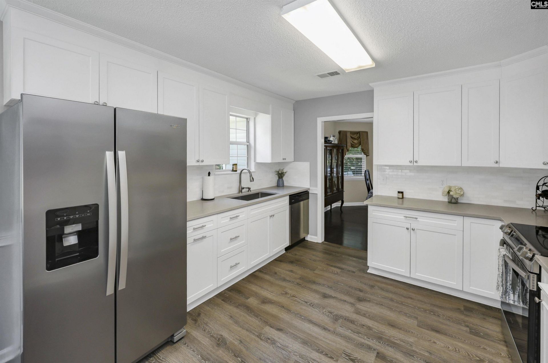 816 Riverwalk Way  Photo 6