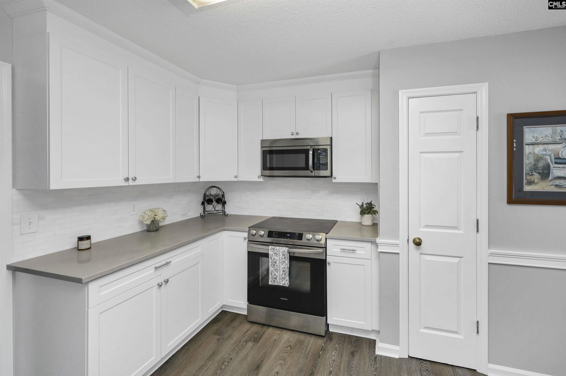 816 Riverwalk Way  Photo 7