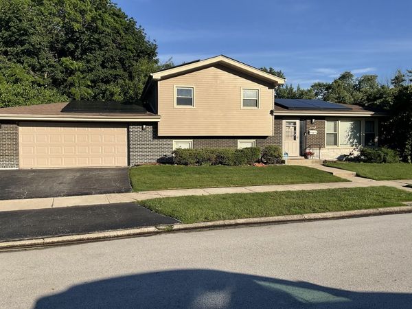 17141 Maryland Avenue S, South Holland, IL 60473