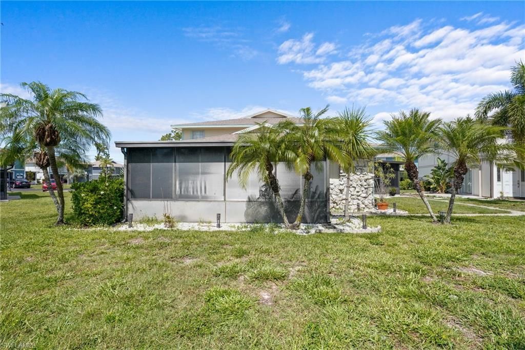 5848 Queen Elizabeth Way, Unit 1, Fort Myers, FL 33907 Photo