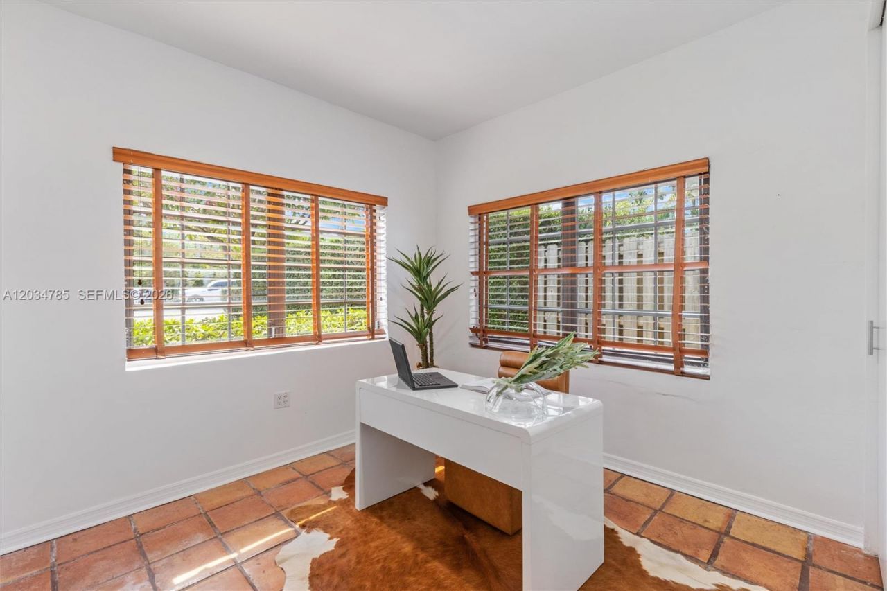4531 Sheridan Ave, Miami Beach, FL 33140 Photo