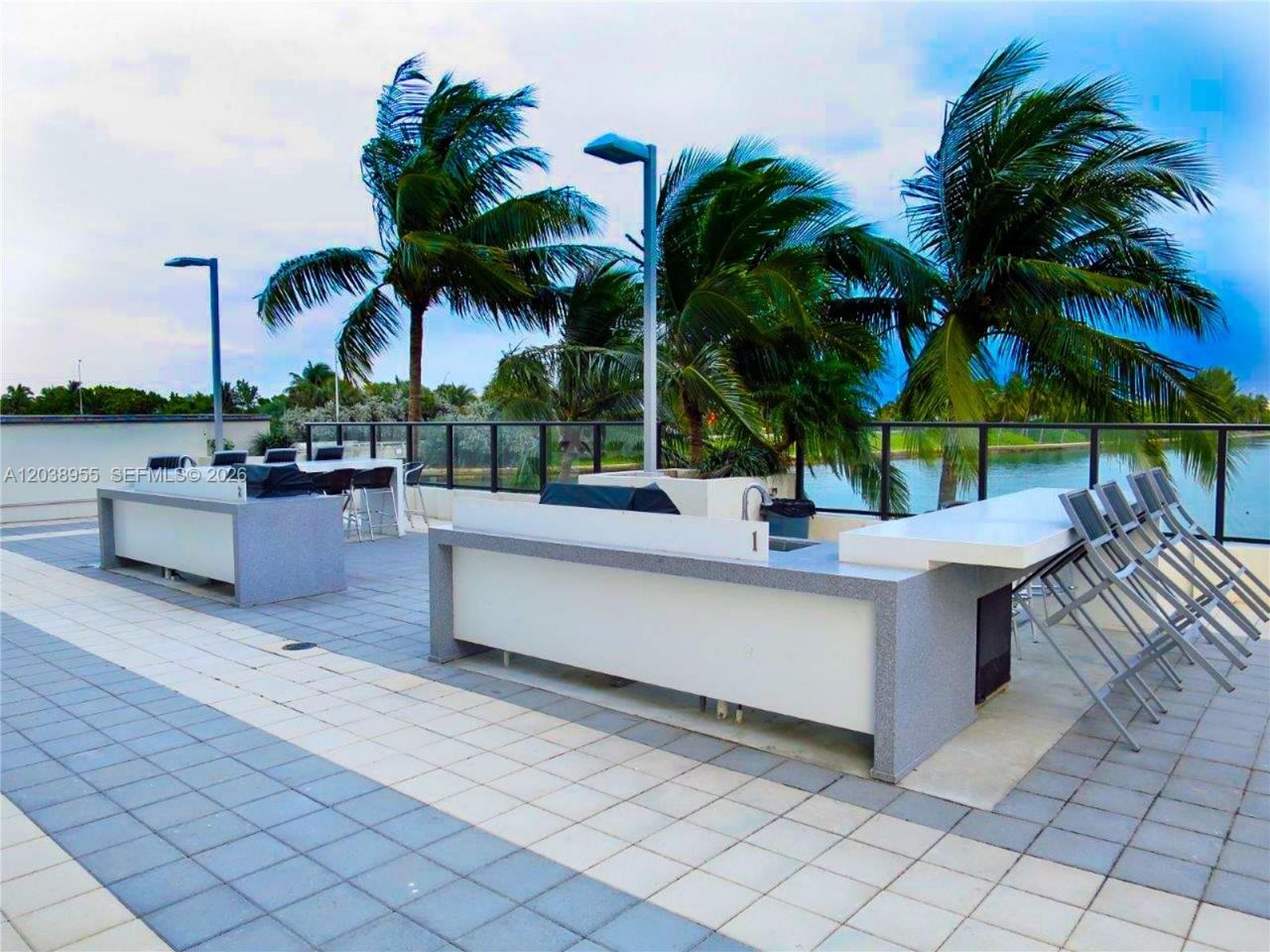 600 NE 36th St, Unit 1017, Miami, FL 33137 Photo
