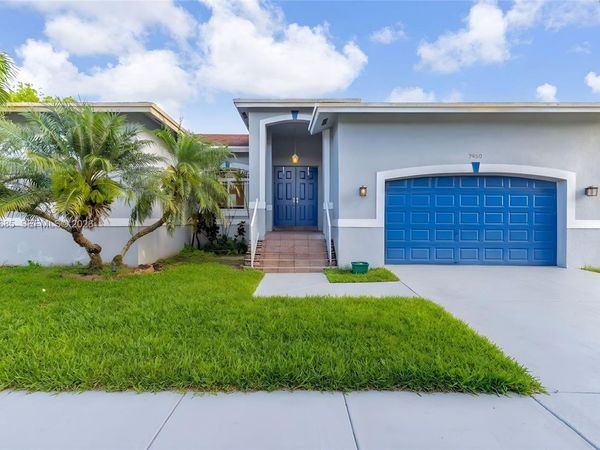 7950 SW 196th Ter, Cutler Bay, FL 33189