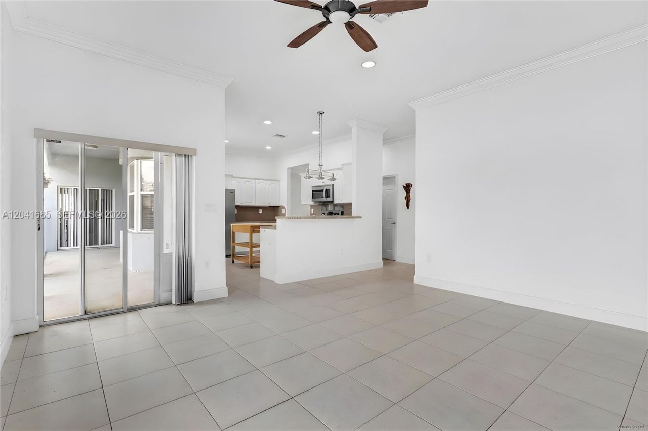 7950 SW 196th Ter, Cutler Bay, FL 33189 Photo