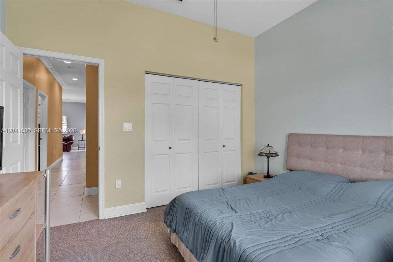 7950 SW 196th Ter, Cutler Bay, FL 33189 Photo