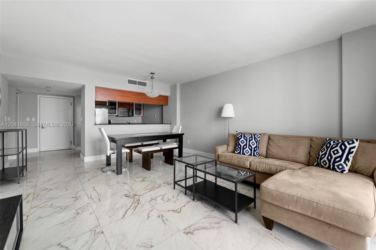 1800 N Bayshore Dr , Unit 1806, Miami, FL 33132 Photo