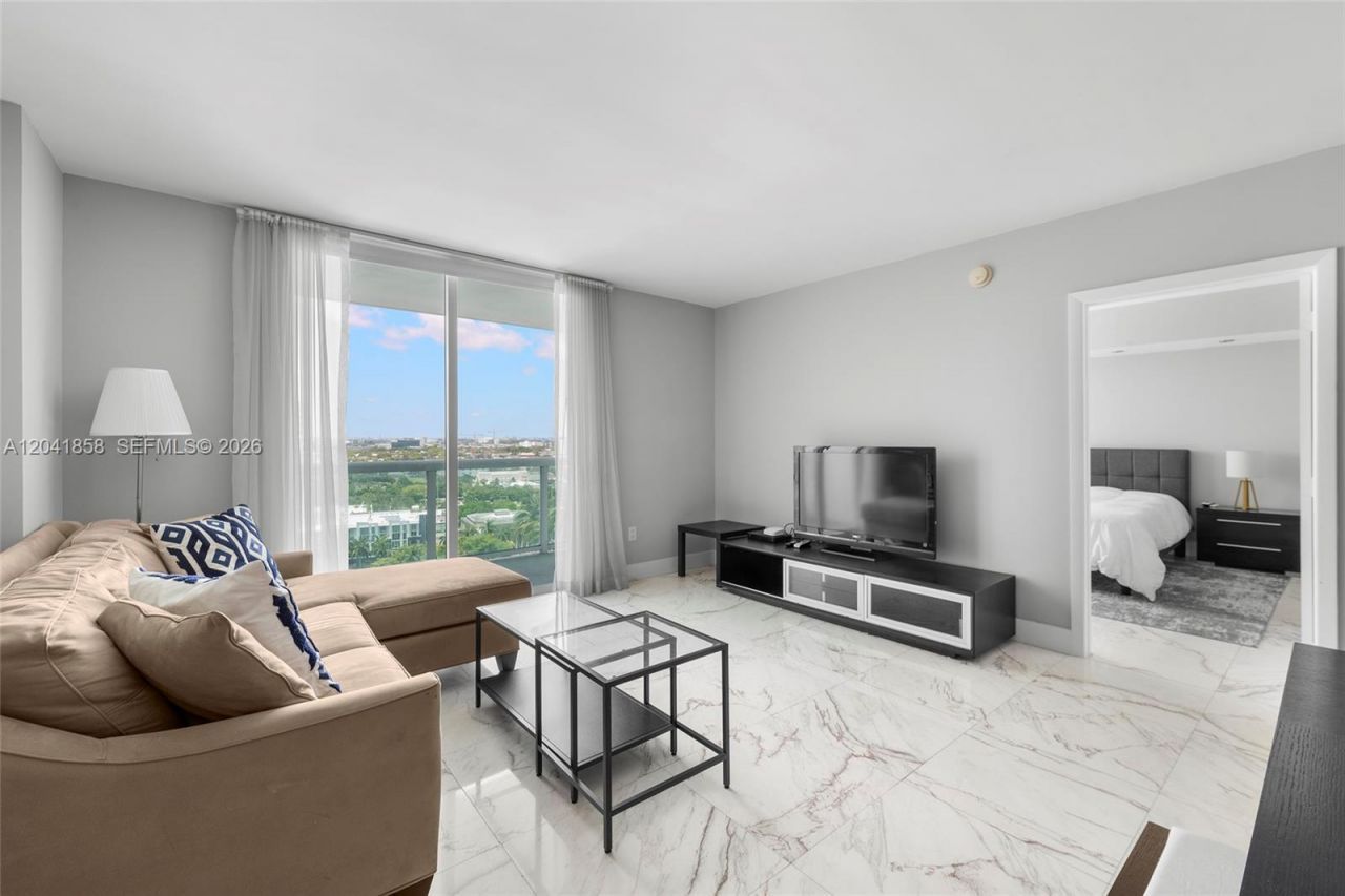 1800 N Bayshore Dr , Unit 1806, Miami, FL 33132 Photo