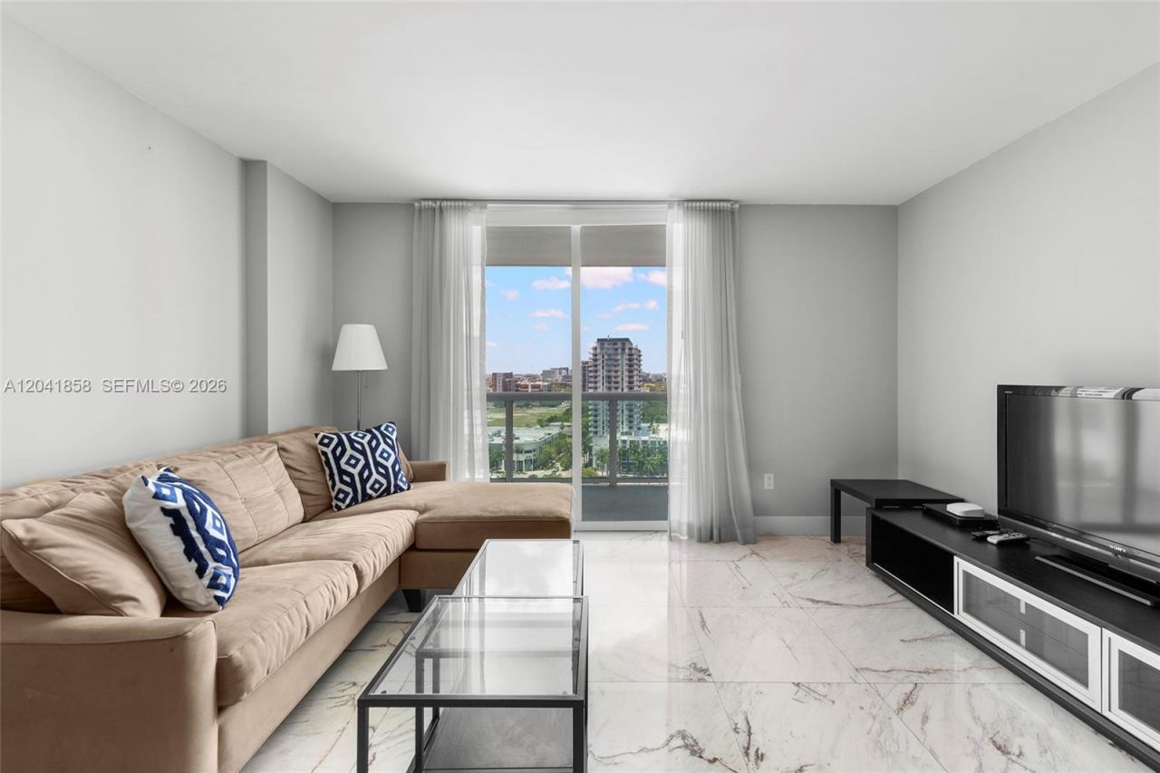 1800 N Bayshore Dr , Unit 1806, Miami, FL 33132 Photo
