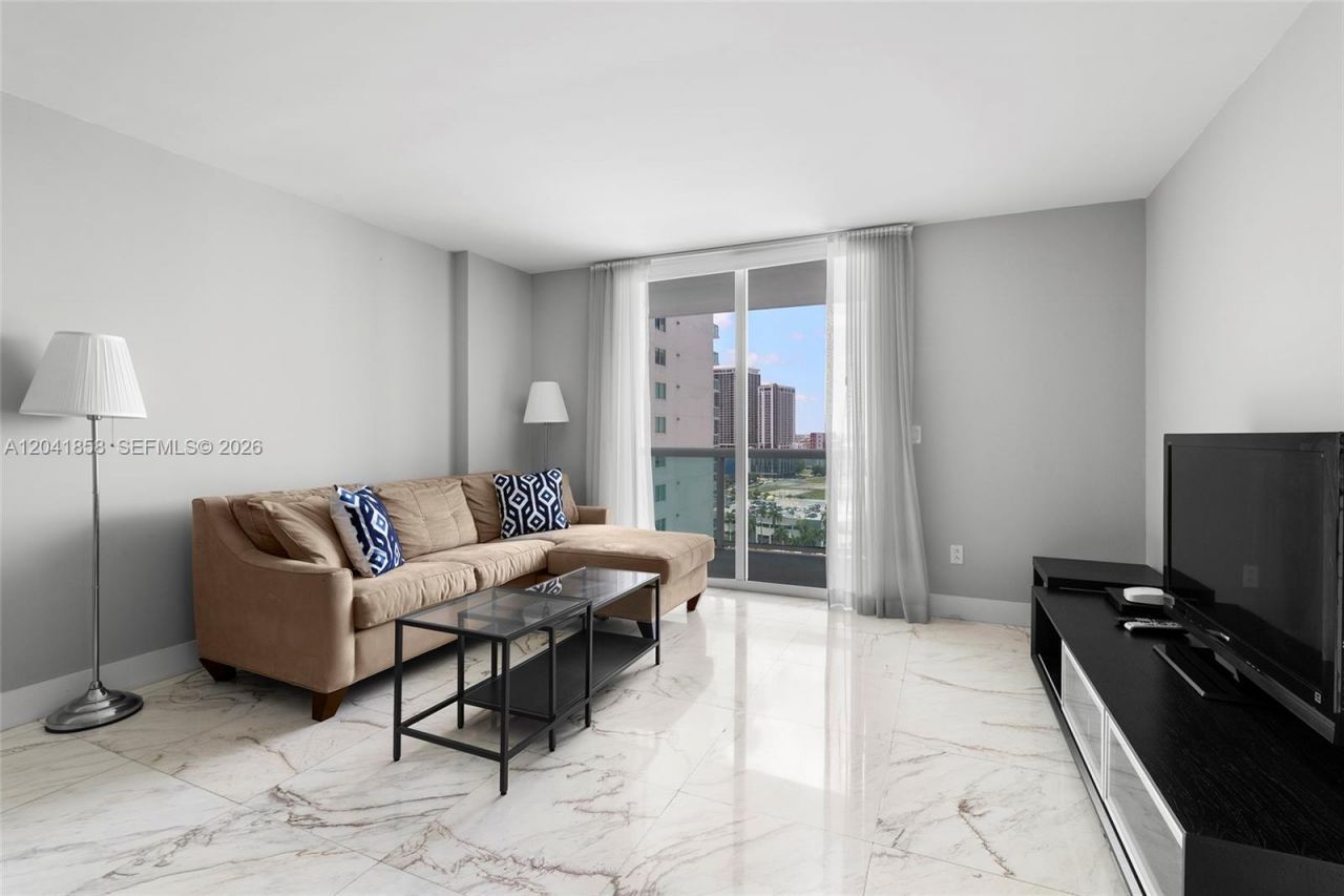 1800 N Bayshore Dr , Unit 1806, Miami, FL 33132 Photo
