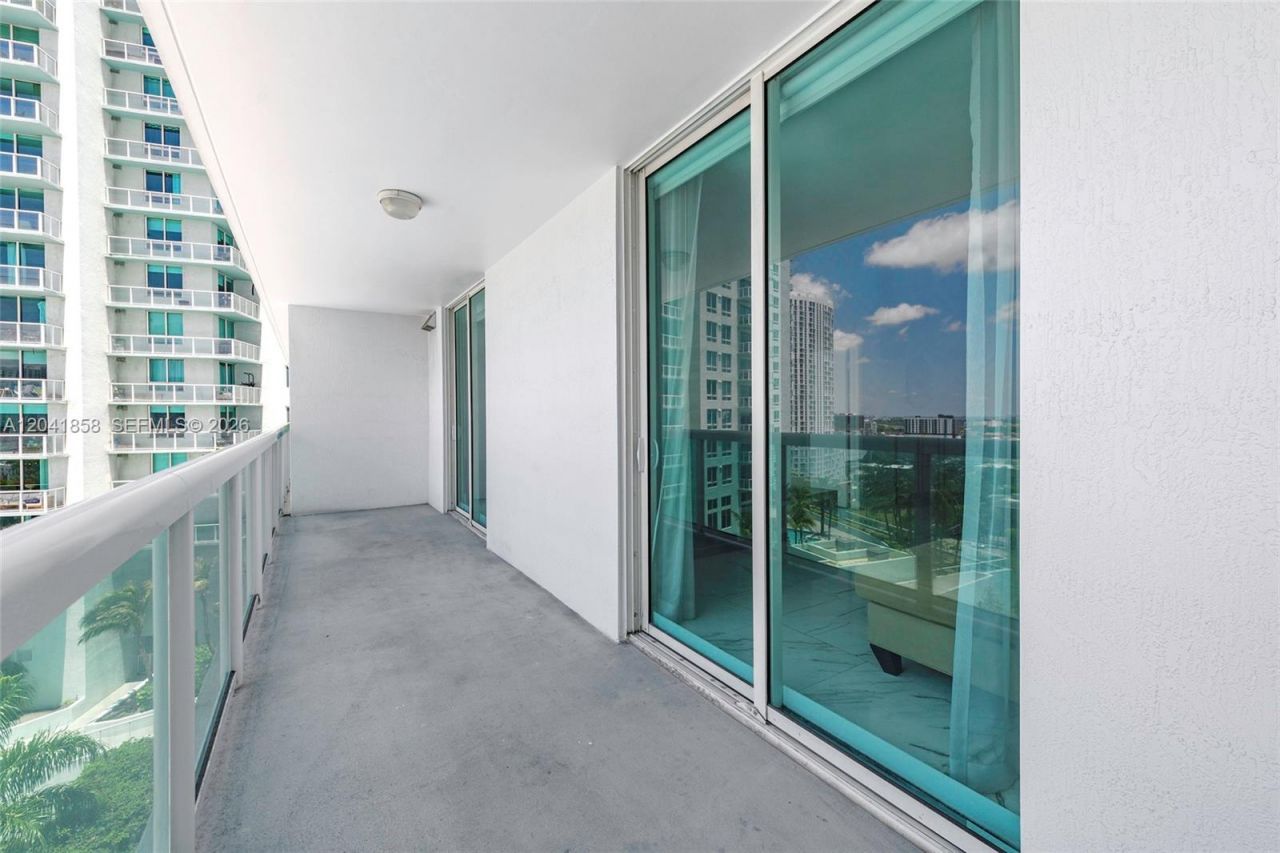 1800 N Bayshore Dr , Unit 1806, Miami, FL 33132 Photo
