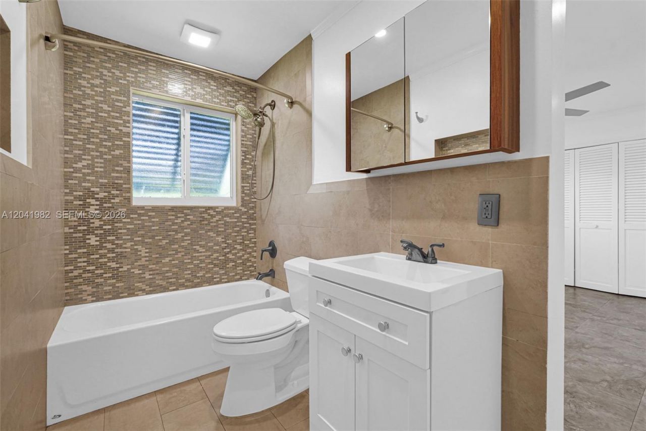 7700 SW 139th Ter , Palmetto Bay, FL 33158 Photo