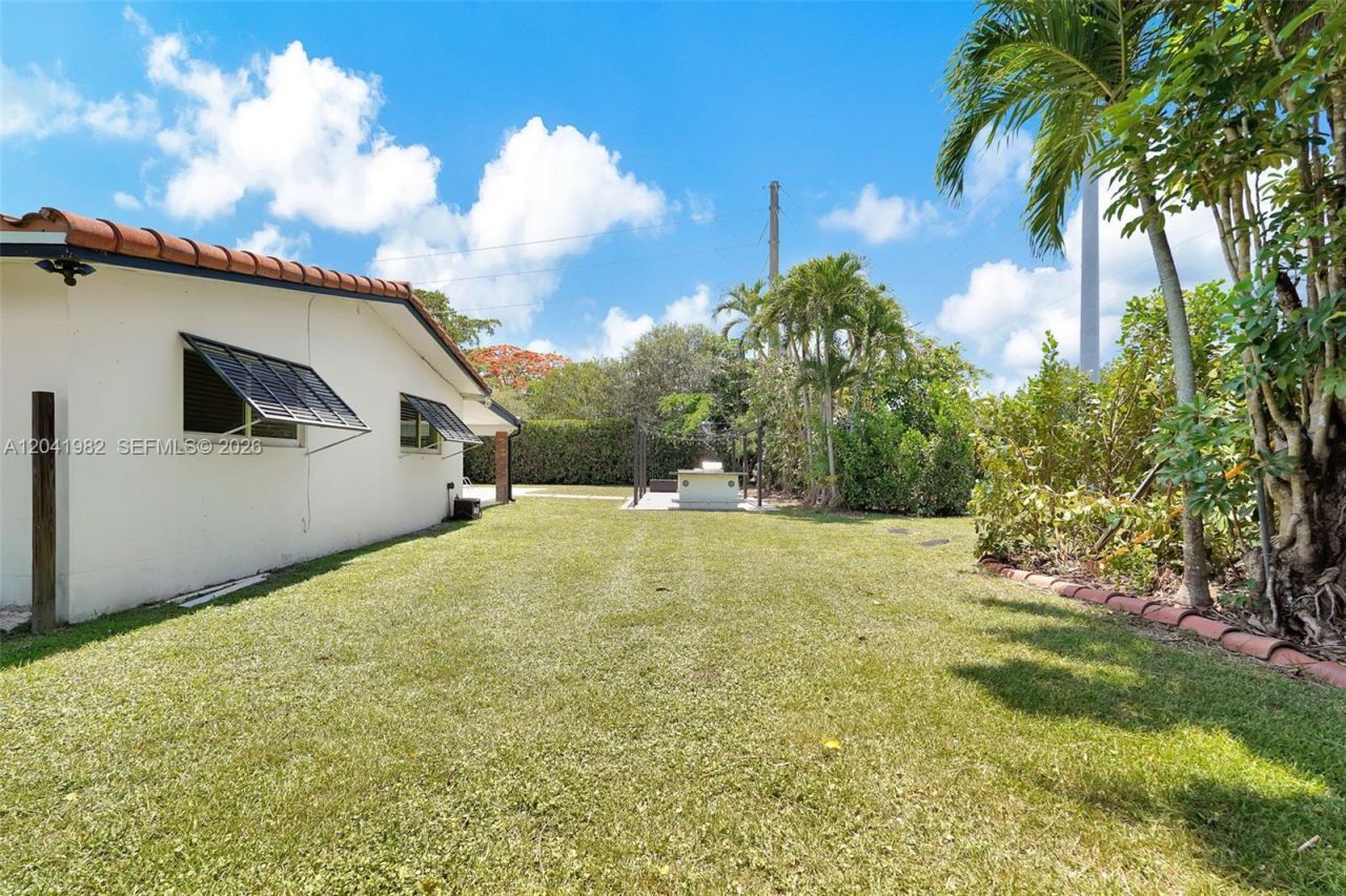 7700 SW 139th Ter , Palmetto Bay, FL 33158 Photo