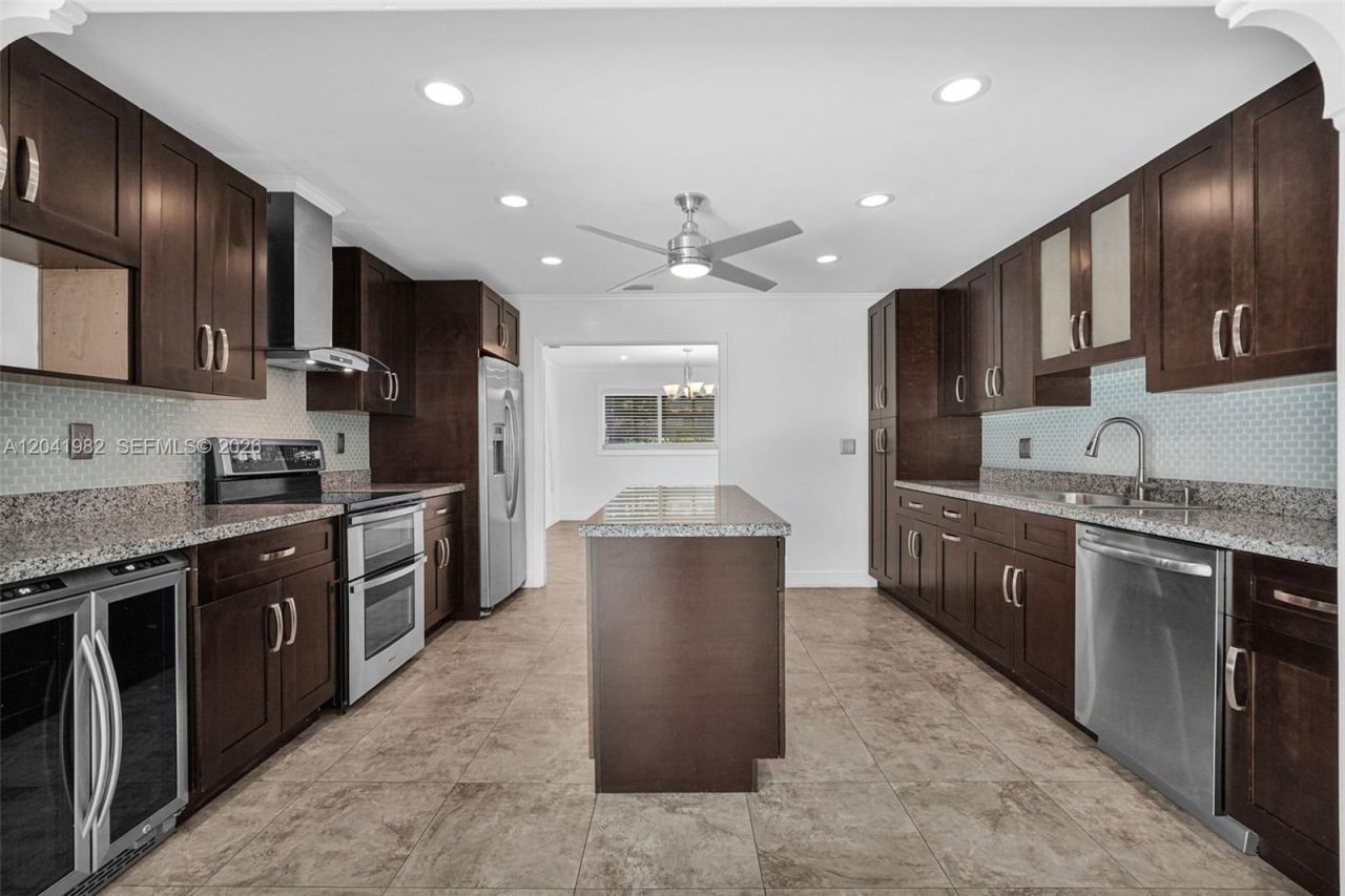 7700 SW 139th Ter , Palmetto Bay, FL 33158 Photo