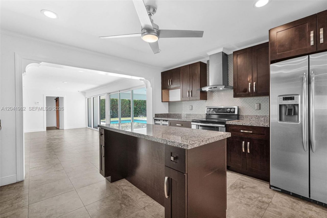 7700 SW 139th Ter , Palmetto Bay, FL 33158 Photo