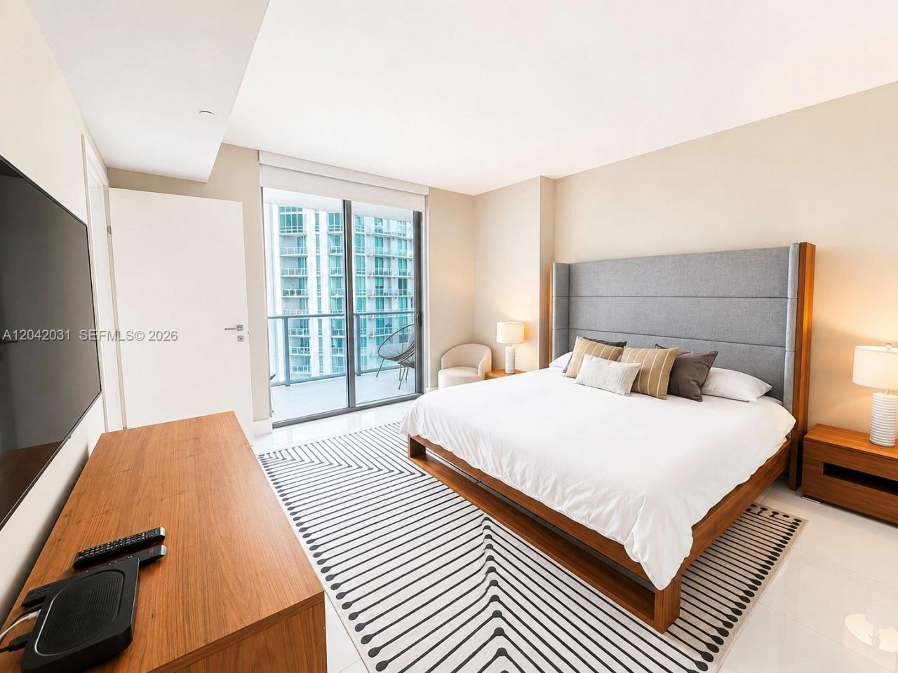 1300 Brickell Bay Dr , Unit 2307, Miami, FL 33131 Photo