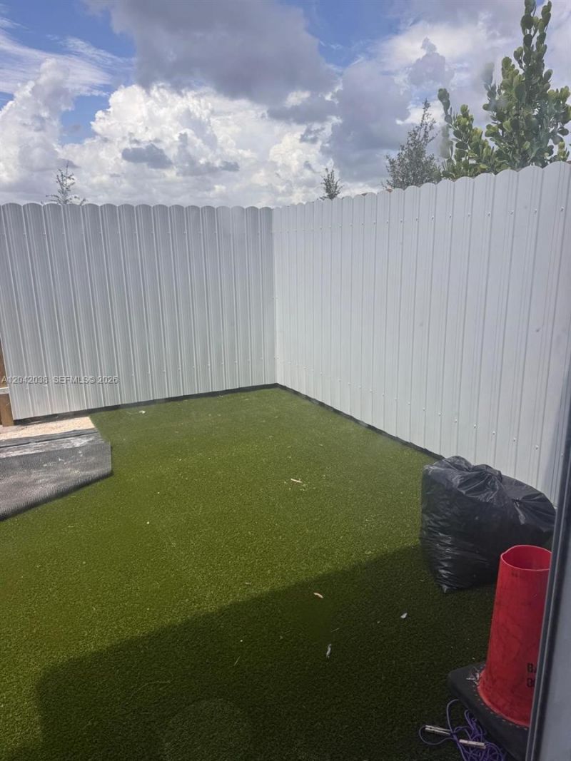 2444 SE 29th St , Homestead, FL 33035 Photo