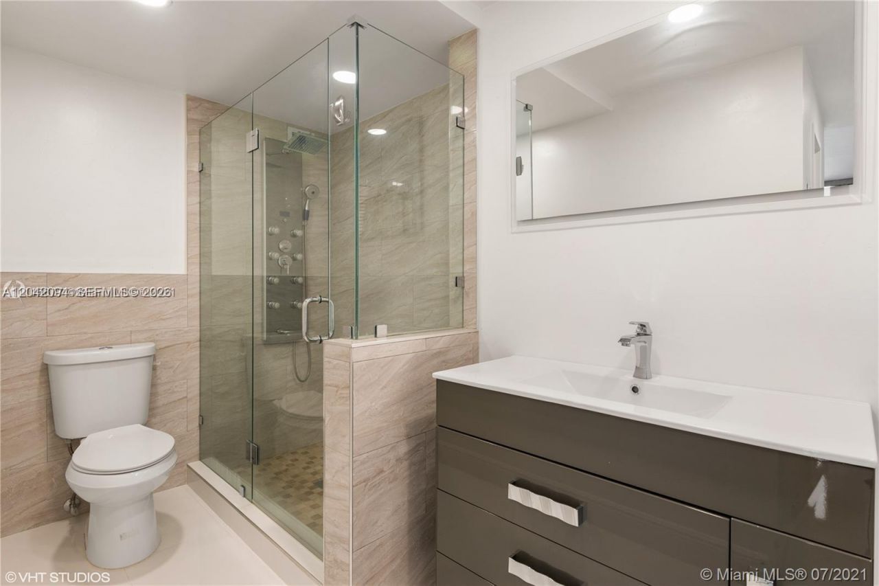 3505 S Ocean Dr (avail July,11 2026), Unit 606, Hollywood, FL 33019 Photo