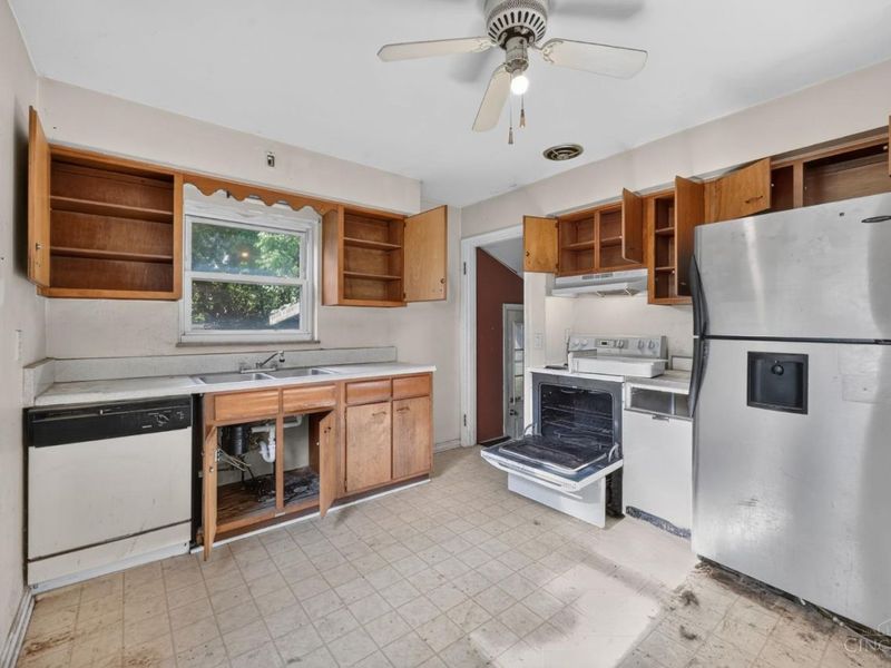 364 Ingram Road, Greenhills, OH 45218 Photo 10