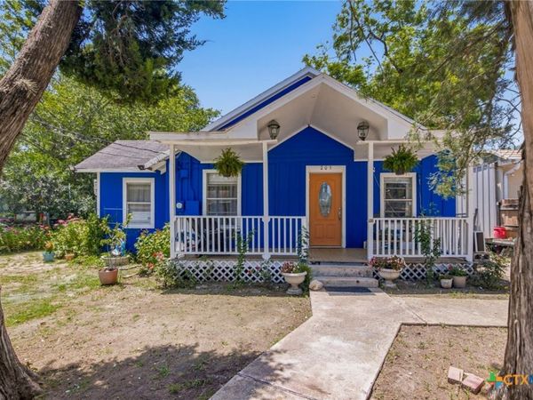 203 Ernst Street , Victoria, TX 77901