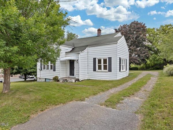 140 Everett Road, Albany, NY 12205