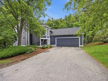 12 Charles Chase Way, Manchester, NH 03104