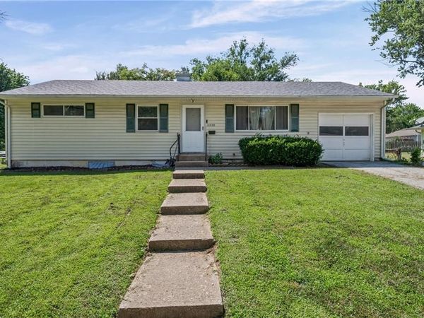 11320 Lewis Avenue, Kansas City, MO 64134