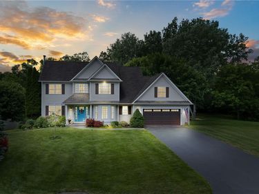3 Brimfield Circle, Fairport, NY 14450