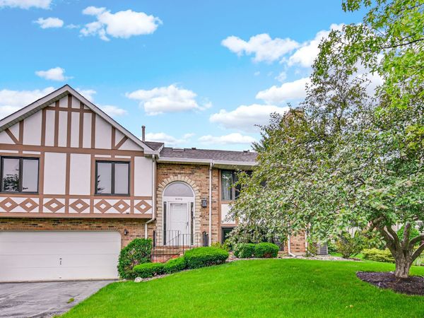 9350 Windsor Parkway , Tinley Park, IL 60487