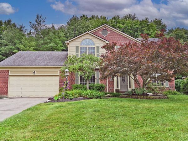 935 Paxton Lake Cove, Miami Twp, OH 45140