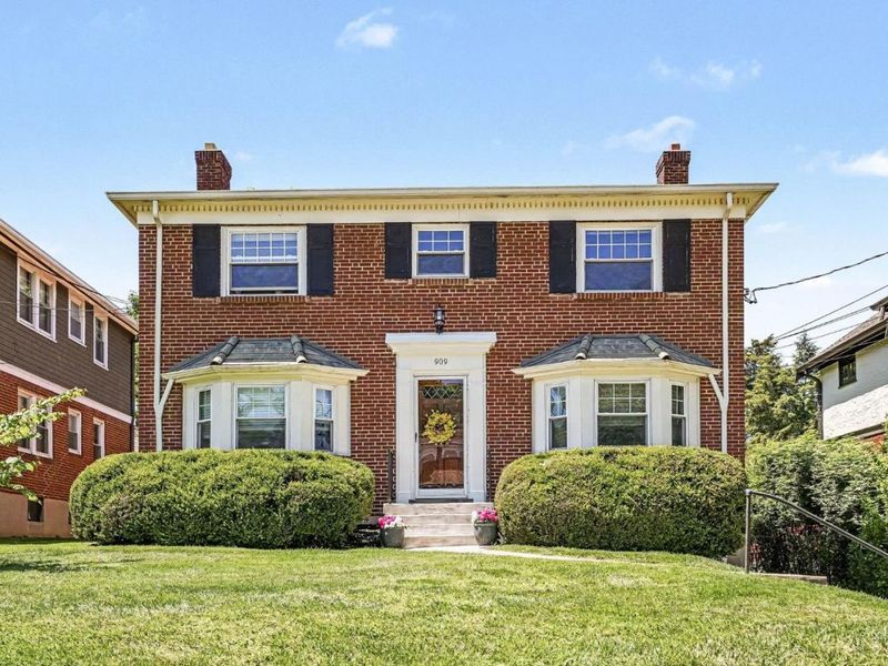 909 Ellison Avenue, Cincinnati, OH 45226 Photo 2
