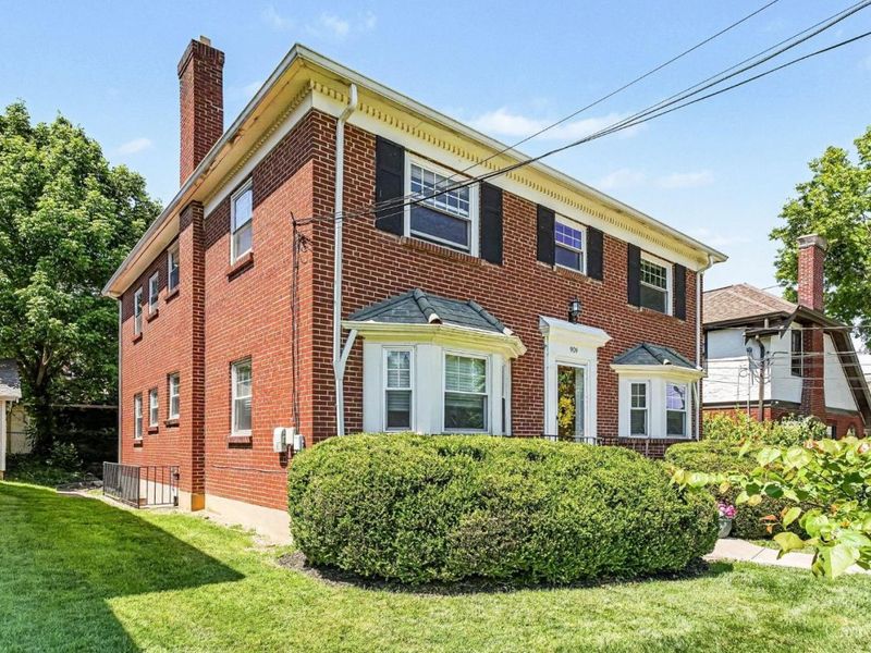909 Ellison Avenue, Cincinnati, OH 45226 Photo 3