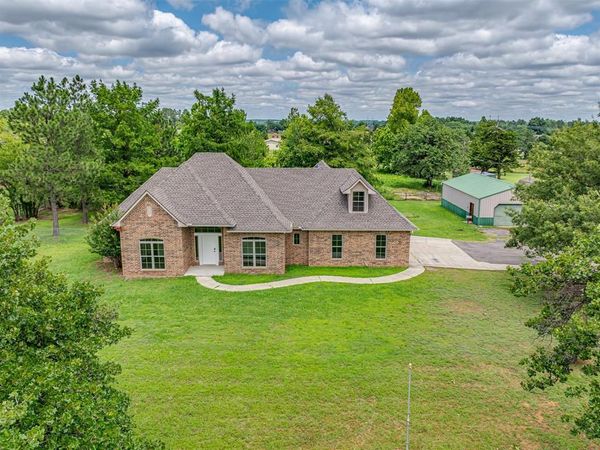 19861 NE 10th Street, Harrah, OK 73045