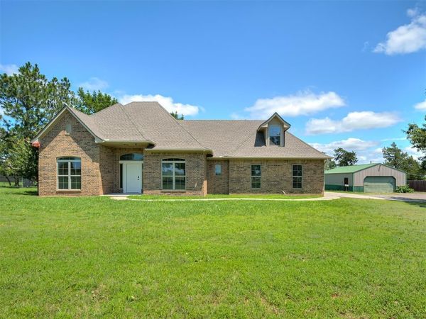 19861 NE 10th Street, Harrah, OK 73045