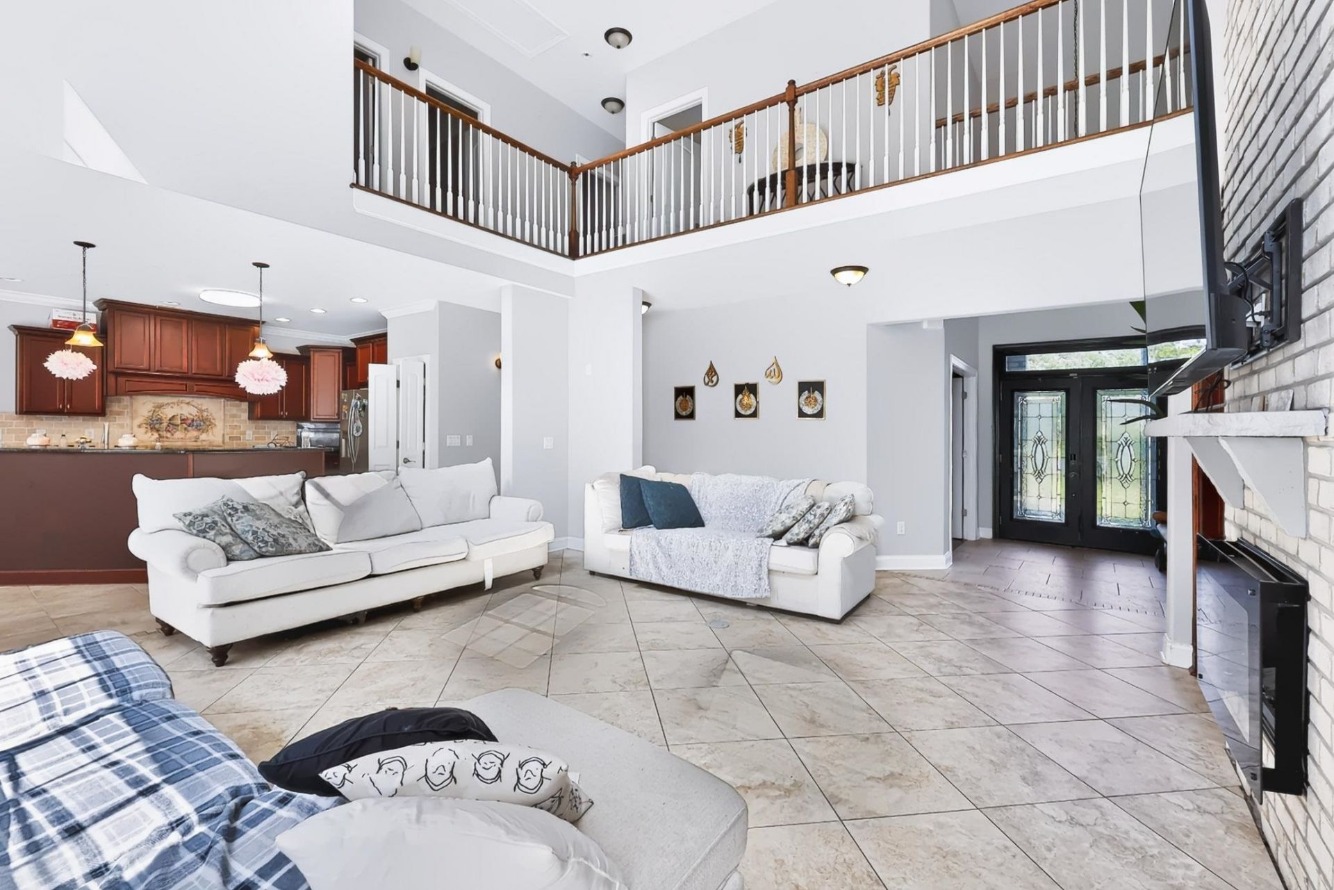 360 Capers Creek Dr.  Photo 4
