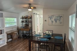 6 Shamrock Circle photo 4