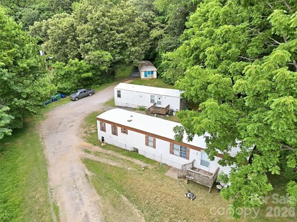 126 Lindsey Road , Candler, NC 28715