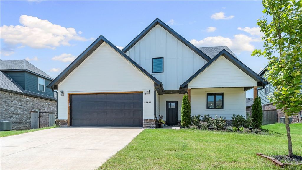 4800 SW Elderwood Street, Bentonville, AR 72713 Main Photo
