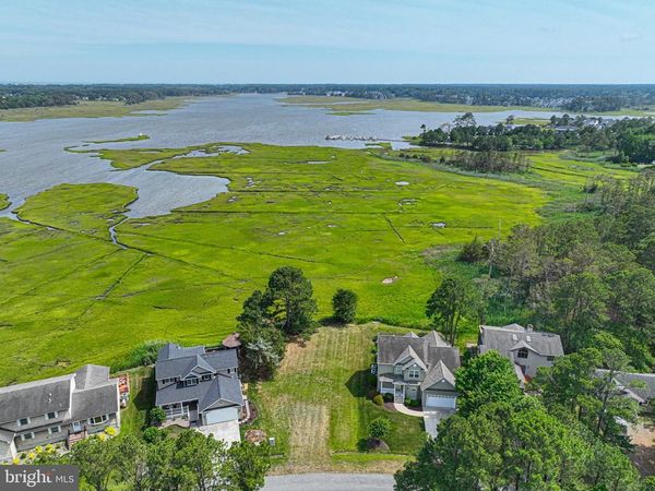 106 ROBIN HOOD TRAIL, OCEAN PINES, MD 21811