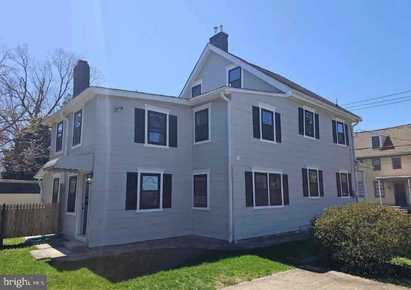 7 N Locust Avenue, Marlton, NJ 08053 Main Photo