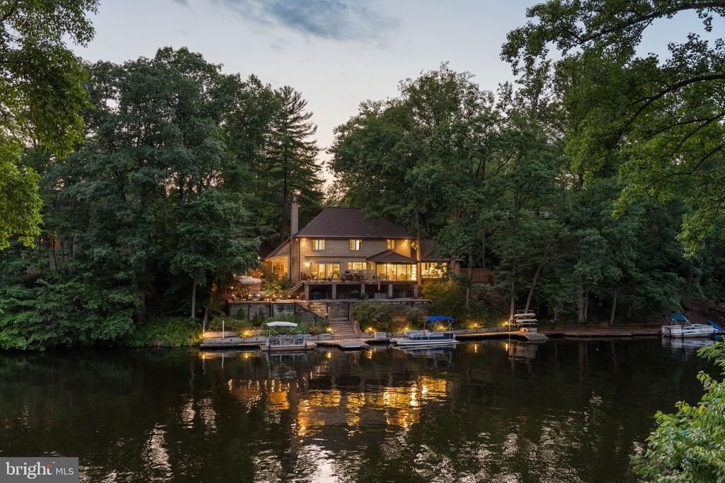 3431 GREENTREE DRIVE, FALLS CHURCH, VA 22041